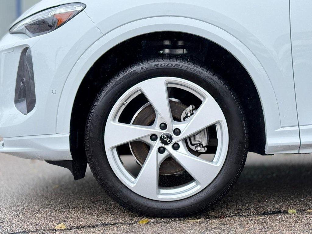 used 2025 Audi Q5 car, priced at $51,700