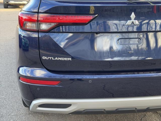 used 2022 Mitsubishi Outlander car, priced at $25,500