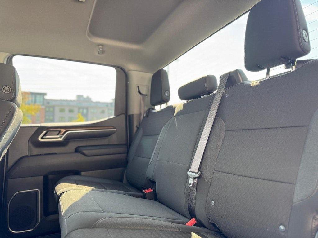 used 2022 Chevrolet Silverado 1500 car, priced at $31,900