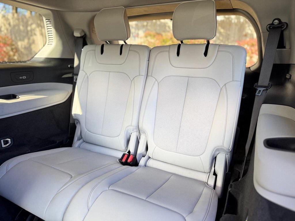 used 2021 Jeep Grand Cherokee L car, priced at $31,900