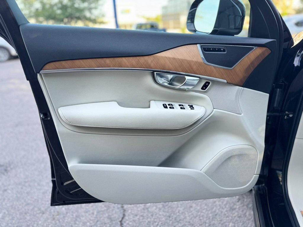 used 2021 Volvo XC90 car, priced at $32,400