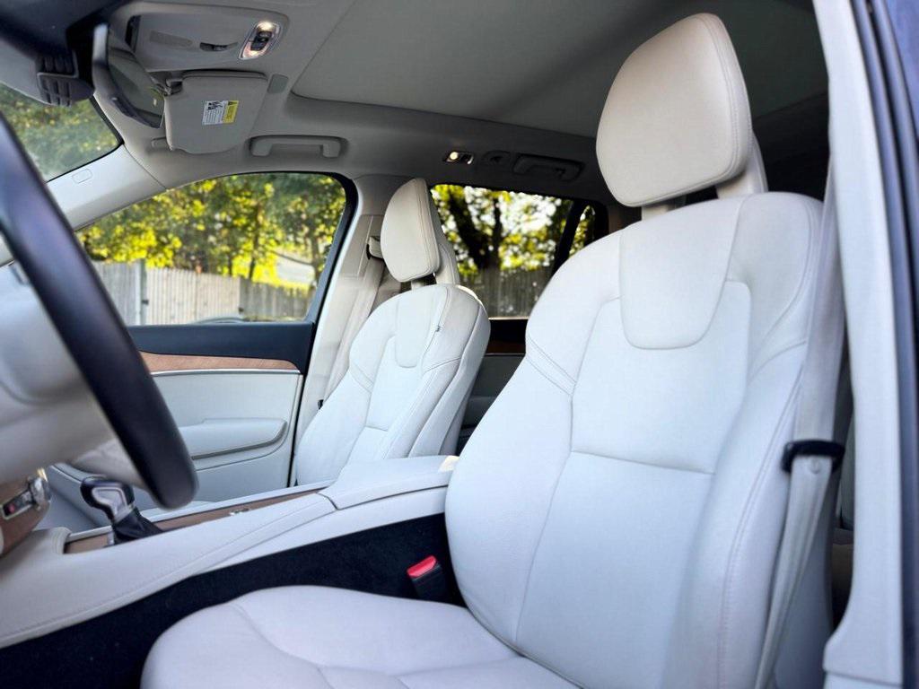 used 2021 Volvo XC90 car, priced at $32,400