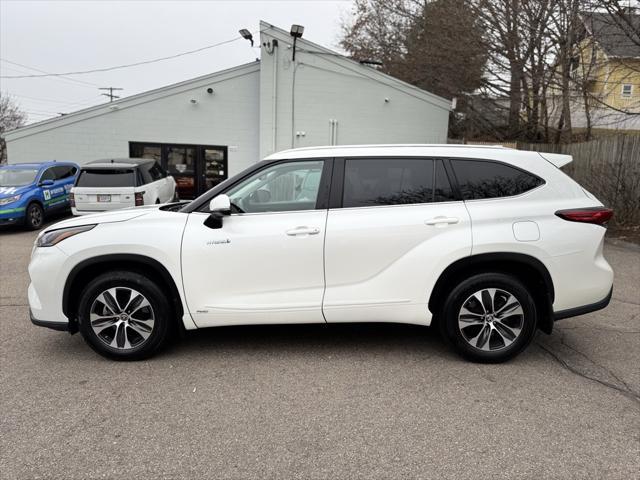 used 2021 Toyota Highlander Hybrid car, priced at $38,789