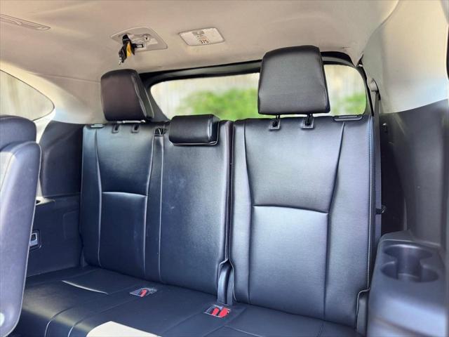 used 2023 Toyota Highlander Hybrid car, priced at $48,400