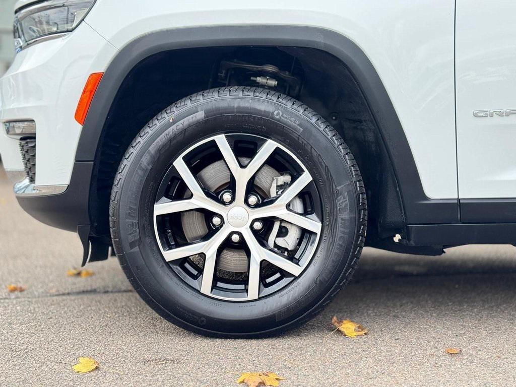 used 2024 Jeep Grand Cherokee L car, priced at $31,825