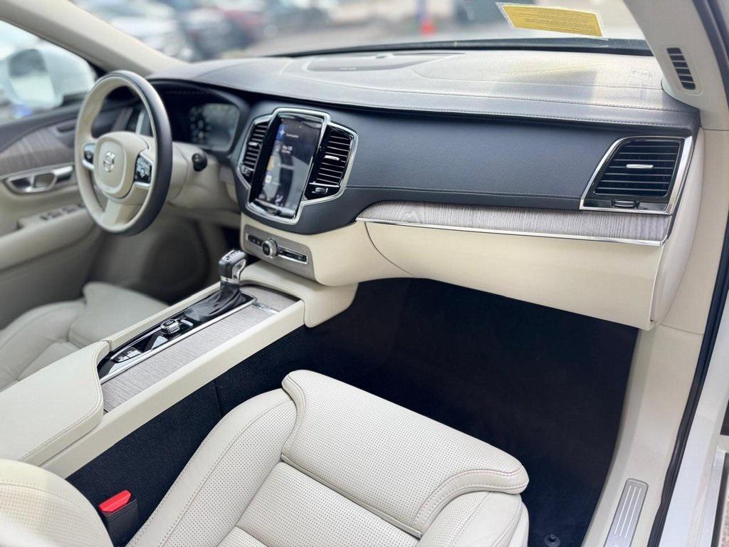 used 2022 Volvo XC90 car, priced at $34,100