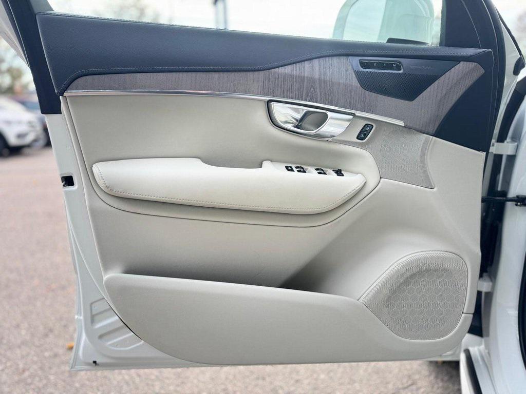 used 2022 Volvo XC90 car, priced at $34,100