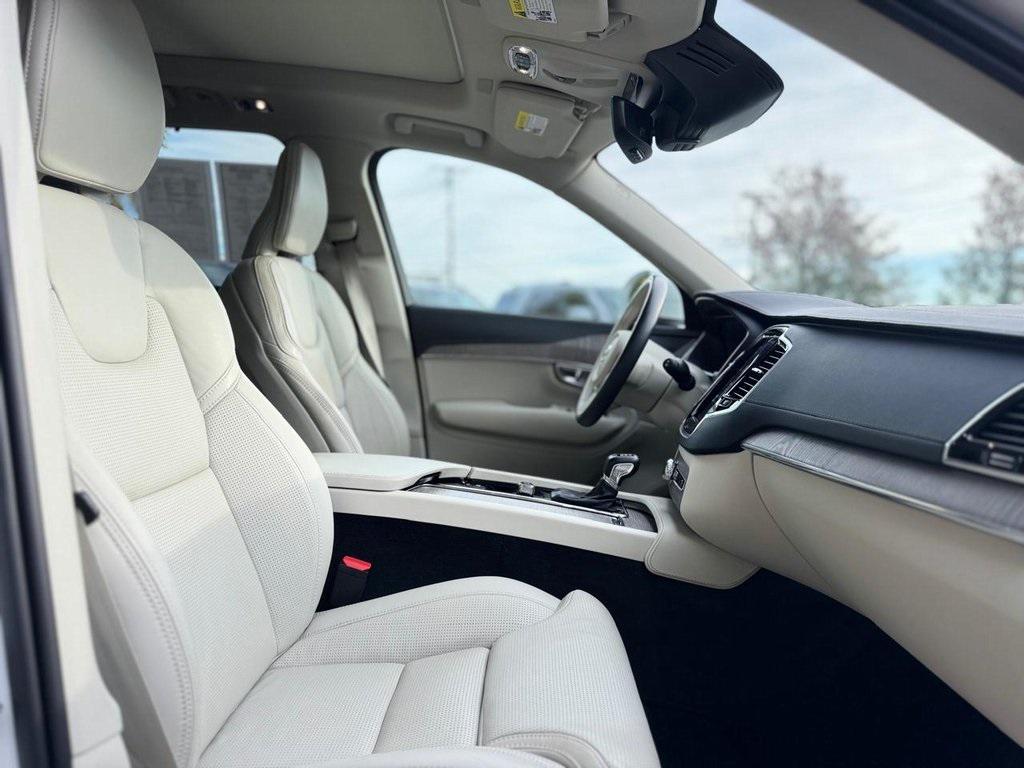 used 2022 Volvo XC90 car, priced at $34,100
