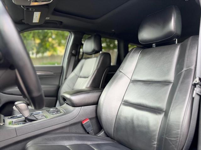 used 2022 Jeep Grand Cherokee car, priced at $29,480