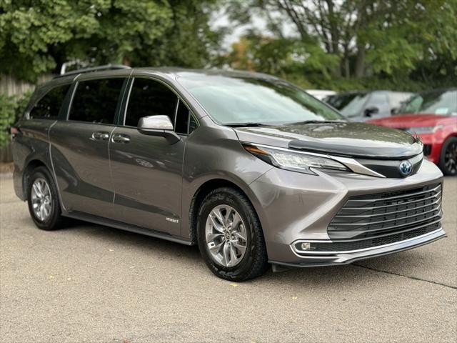 used 2021 Toyota Sienna car, priced at $37,300