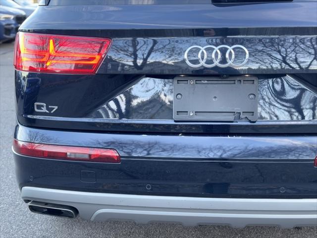 used 2018 Audi Q7 car, priced at $19,700