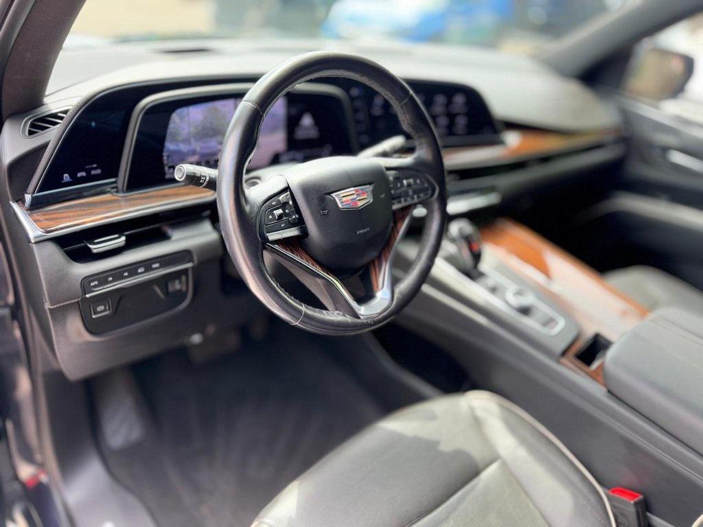 used 2022 Cadillac Escalade ESV car, priced at $61,900