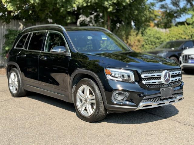 used 2021 Mercedes-Benz GLB 250 car, priced at $27,900