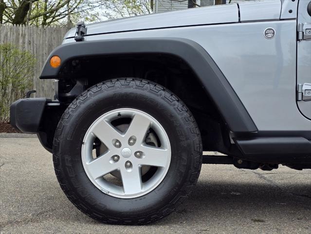 used 2013 Jeep Wrangler Unlimited car, priced at $20,400