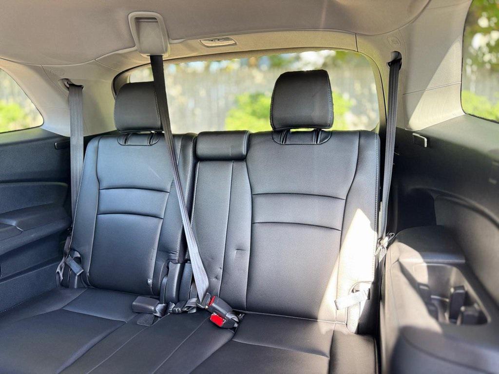 used 2022 Honda Pilot car, priced at $30,400