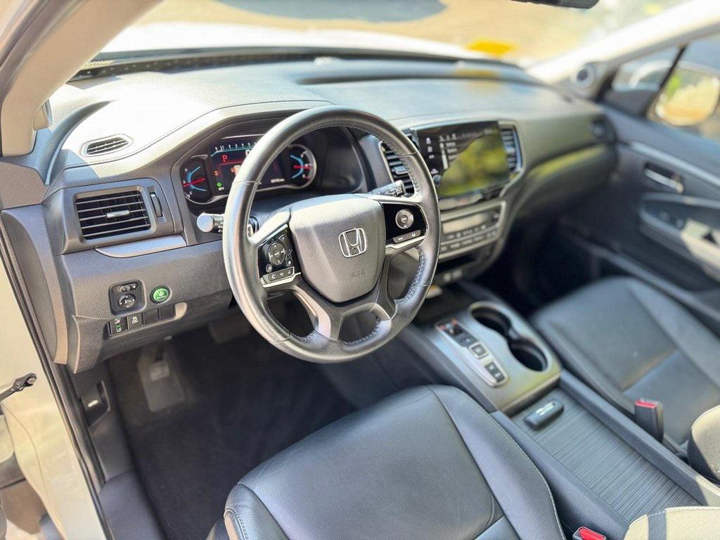 used 2022 Honda Pilot car, priced at $30,400
