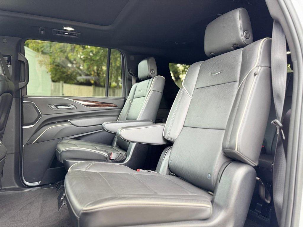 used 2022 Cadillac Escalade ESV car, priced at $62,900