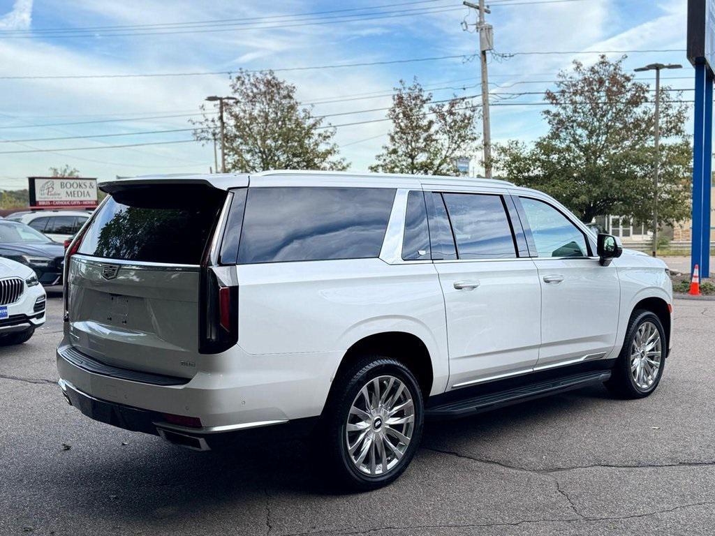 used 2022 Cadillac Escalade ESV car, priced at $62,900