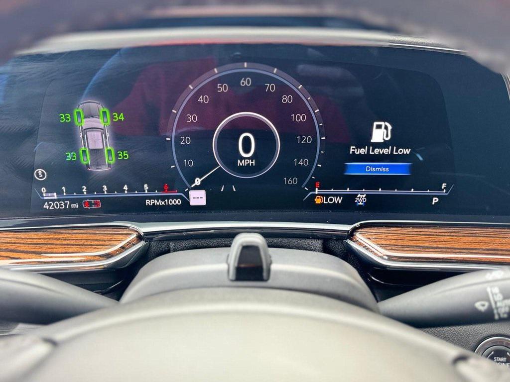 used 2022 Cadillac Escalade ESV car, priced at $62,900