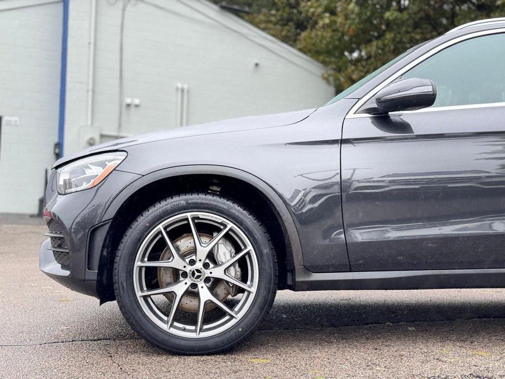 used 2020 Mercedes-Benz GLC 300 car, priced at $21,900