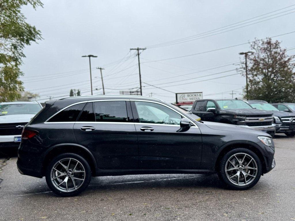 used 2020 Mercedes-Benz GLC 300 car, priced at $21,900