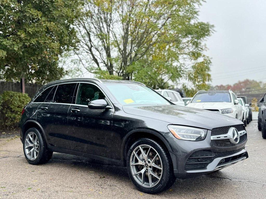 used 2020 Mercedes-Benz GLC 300 car, priced at $21,900