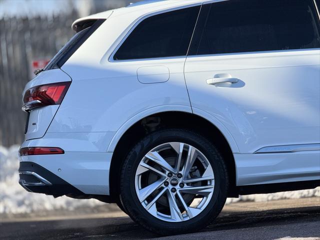 used 2022 Audi Q7 car, priced at $41,900