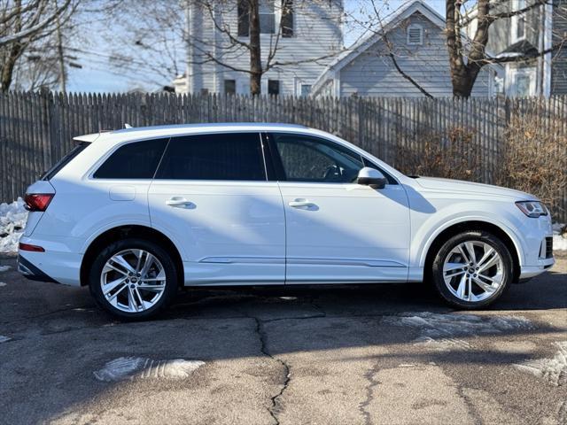 used 2022 Audi Q7 car, priced at $41,900