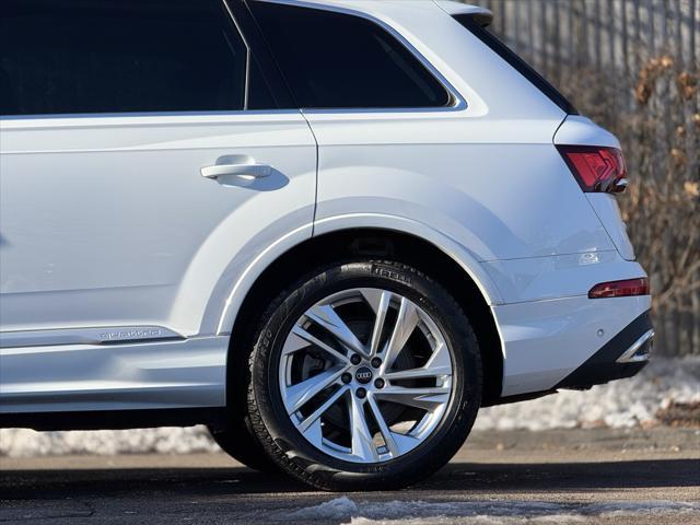 used 2022 Audi Q7 car, priced at $41,900