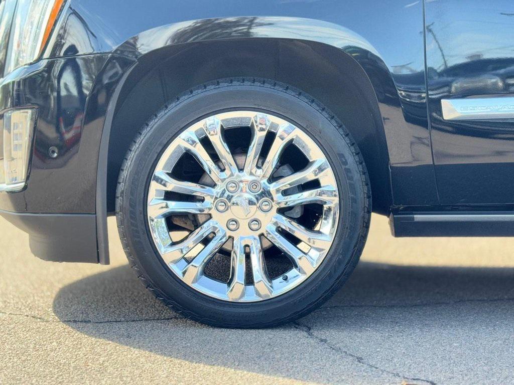 used 2017 Cadillac Escalade car, priced at $31,200