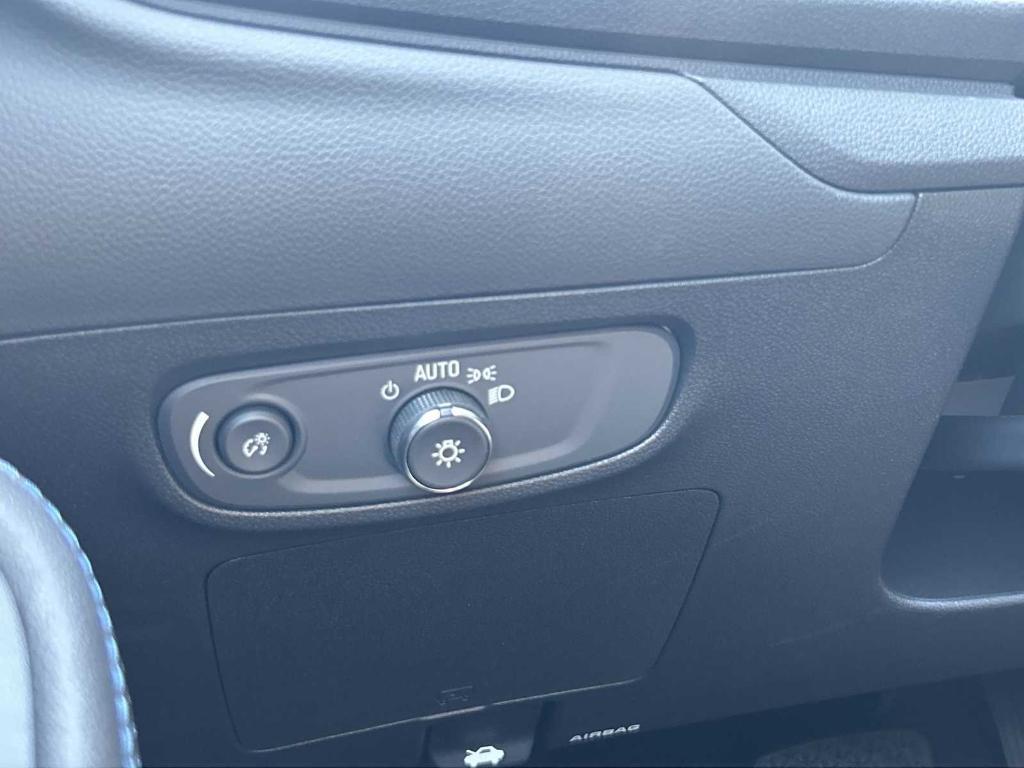 new 2026 Buick Encore GX car, priced at $30,031