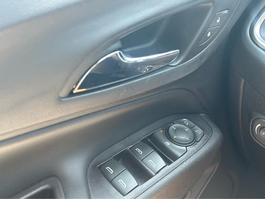 used 2021 Chevrolet Equinox car, priced at $23,510