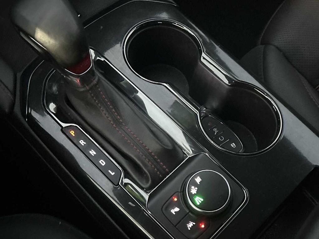 used 2025 Chevrolet Blazer car, priced at $35,990