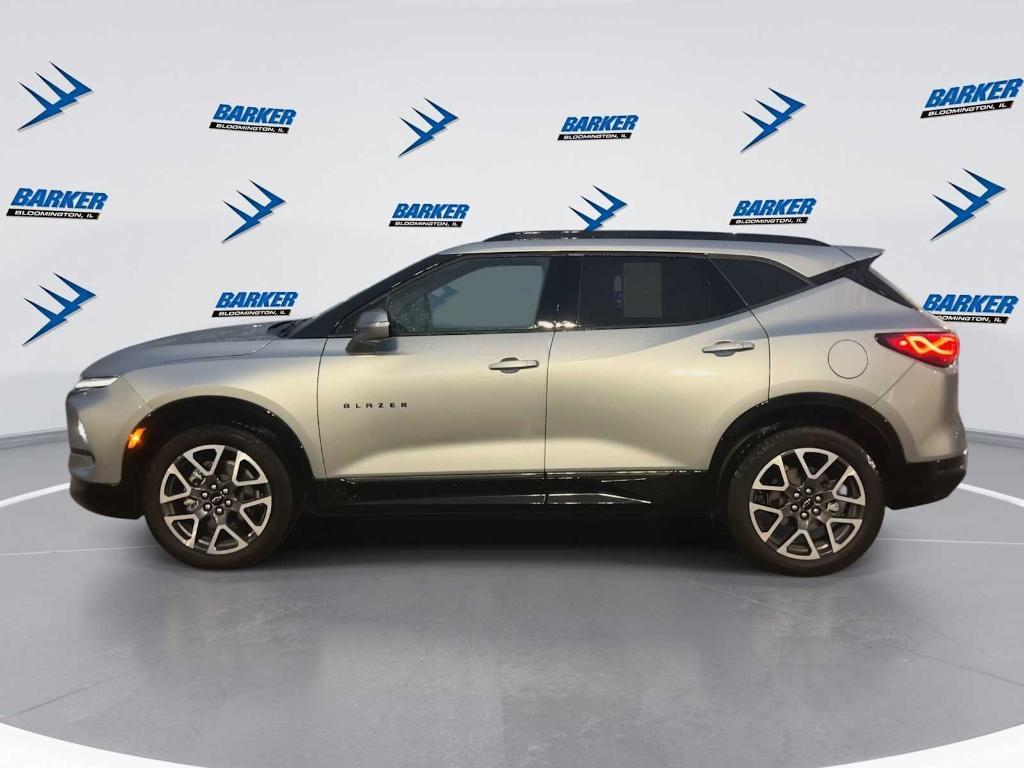 used 2025 Chevrolet Blazer car, priced at $35,990