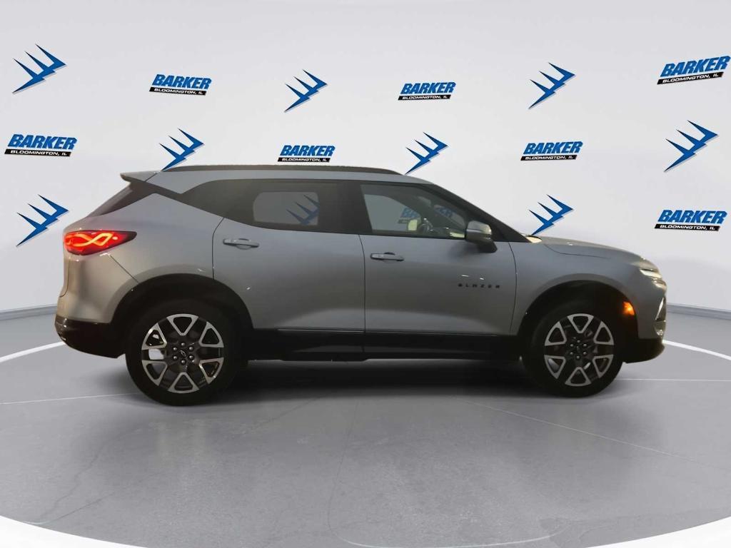 used 2025 Chevrolet Blazer car, priced at $35,990