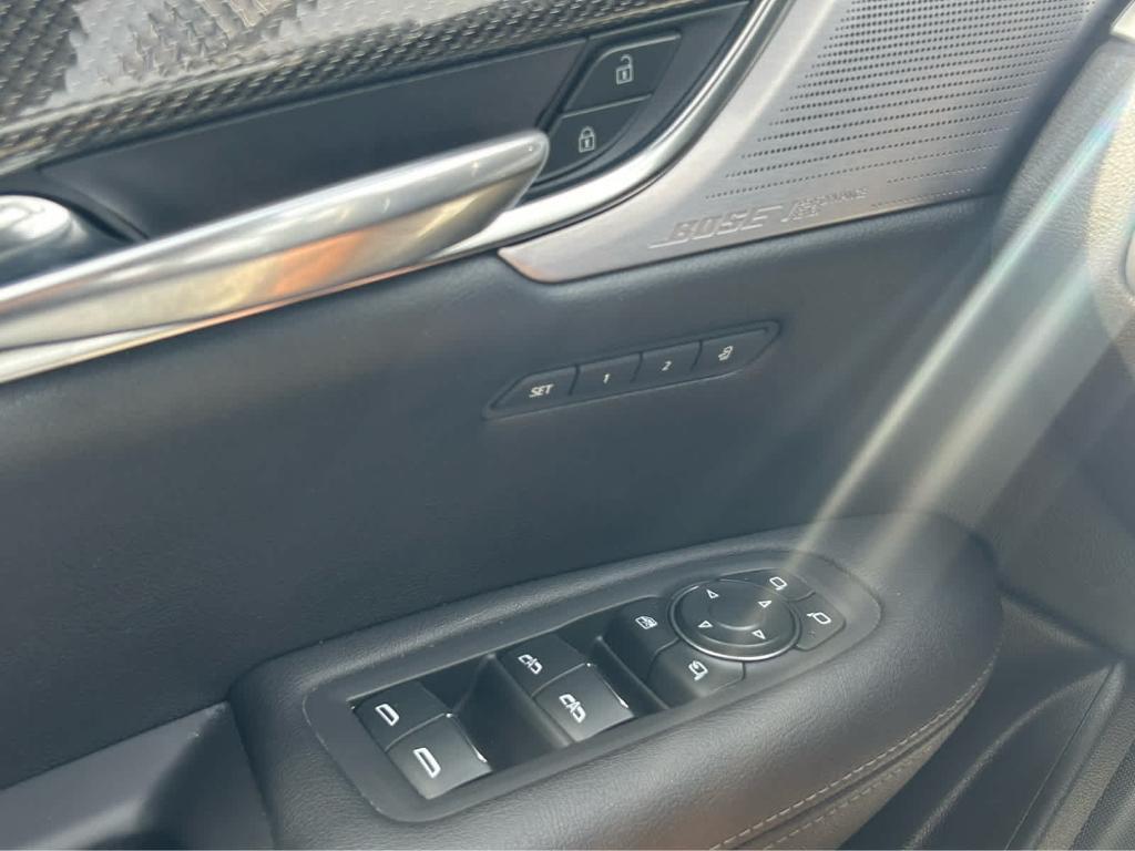 used 2021 Cadillac XT5 car, priced at $25,560