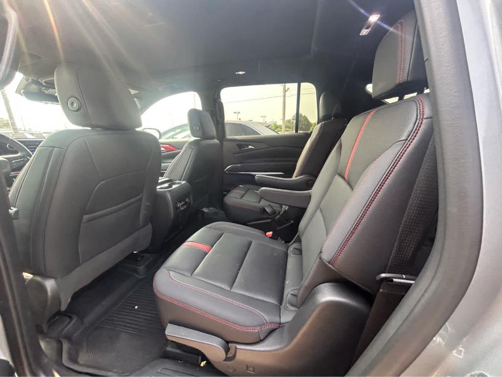 used 2024 Chevrolet Traverse car, priced at $53,400