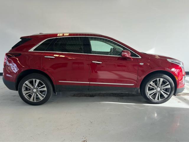 used 2022 Cadillac XT5 car, priced at $35,290