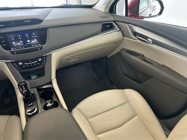 used 2022 Cadillac XT5 car, priced at $35,290