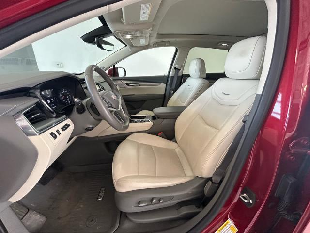 used 2022 Cadillac XT5 car, priced at $35,290