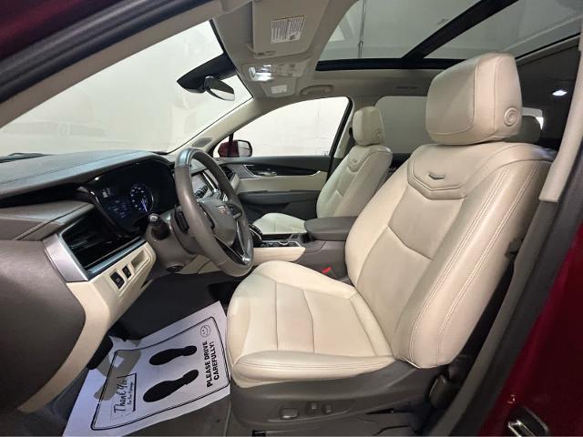 used 2023 Cadillac XT6 car, priced at $41,390