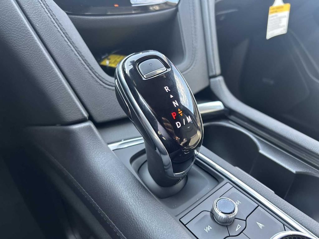 new 2025 Cadillac XT6 car, priced at $58,915