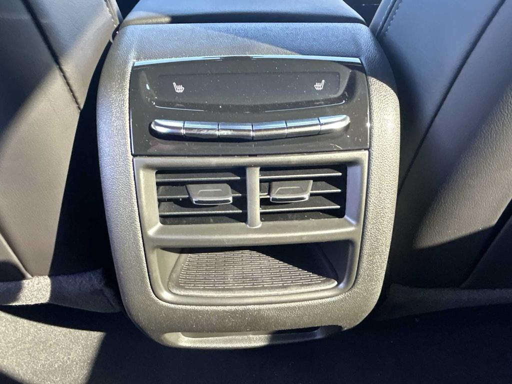 new 2025 Cadillac XT5 car, priced at $60,090