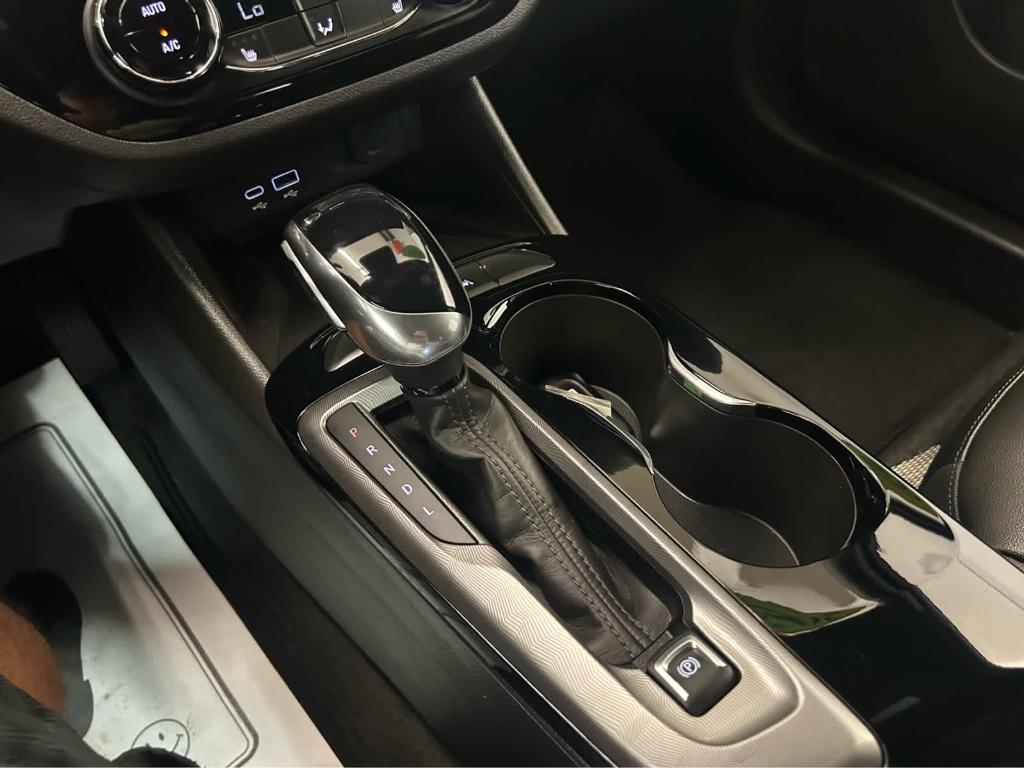 used 2025 Buick Envista car, priced at $23,960