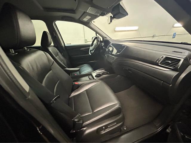 used 2022 Honda Pilot car, priced at $34,996
