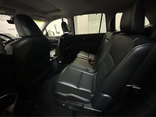 used 2022 Honda Pilot car, priced at $34,996