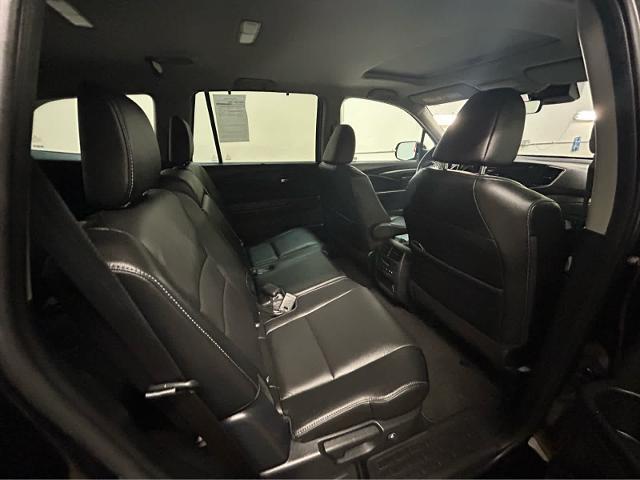 used 2022 Honda Pilot car, priced at $34,996