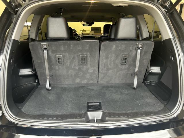 used 2022 Honda Pilot car, priced at $34,996