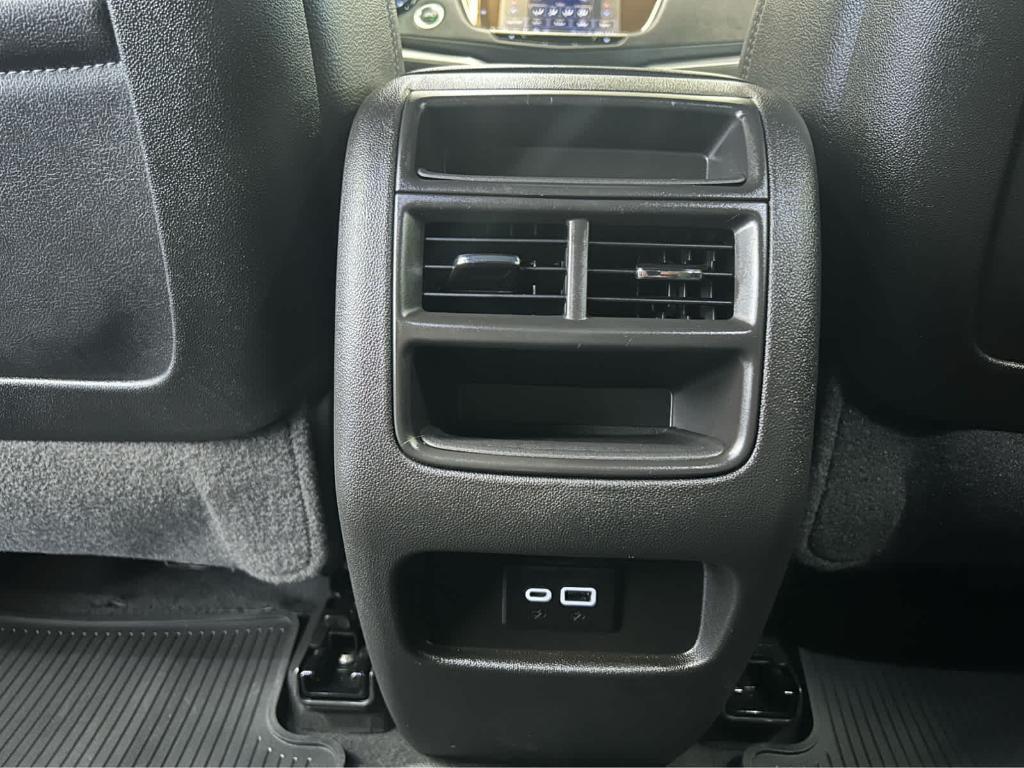 used 2023 Cadillac XT5 car, priced at $32,960