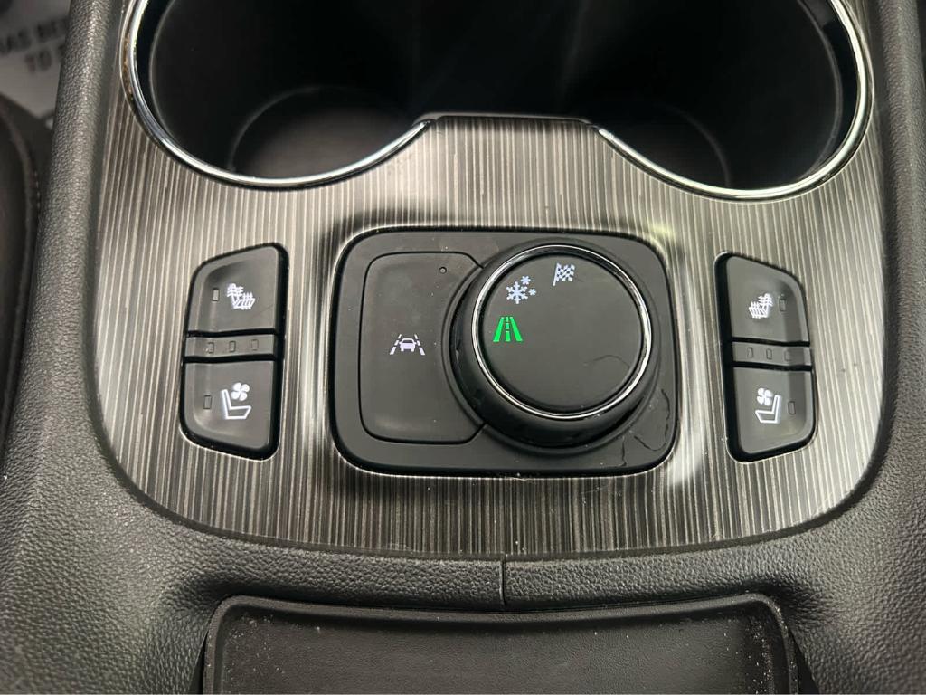 used 2023 GMC Acadia car, priced at $29,260